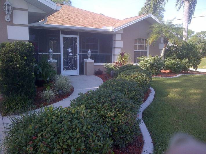 Vacation rental for 4 people, with yard and terrace in North Port FL
