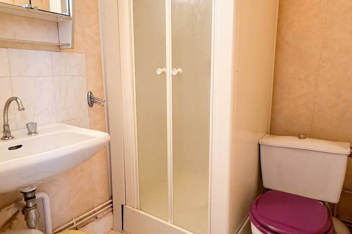 Appartement entier, Homerez - Studio à Néris-les-Bains in Néris-les-Bains, Région de Montluçon