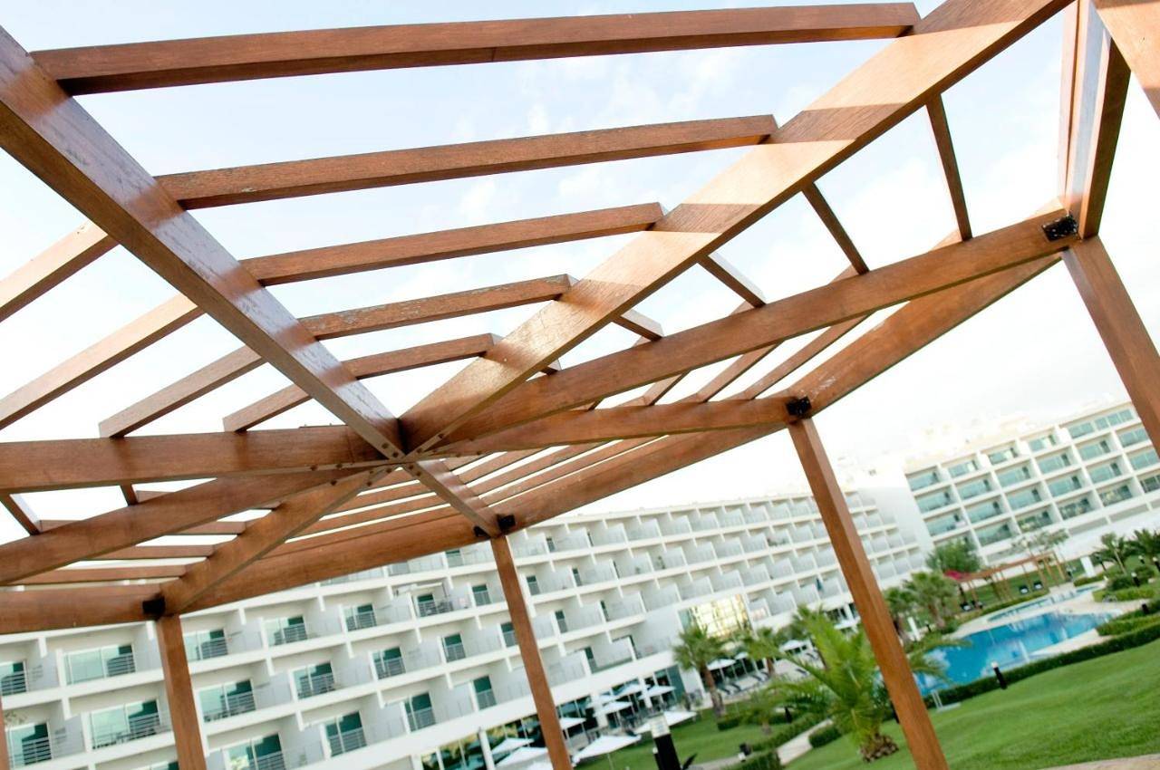 Apartamento inteiro, Apartamento de férias para 2 pessoas com jardim in Praia da Rocha, Portimão