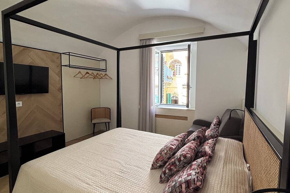 Fourteensuitetropea in Tropea, Vibo Valentia Provinz