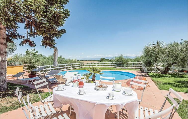 Location de vacances pour 9 personnes, avec piscine ainsi que terrasse et jardin à Rome - 2