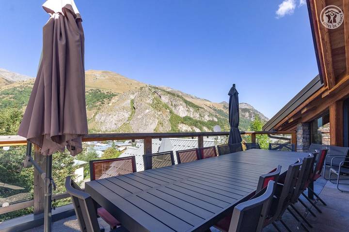 Gîte für 12 Personen, mit Terrasse in Französische Alpen - 2