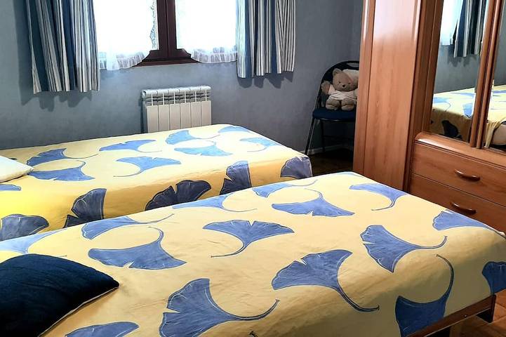 Maison proche Annecy, 100m2 grand jardin, 8 min à pied du lac voie verte, 6 pers in Sévrier, Parc naturel régional du Massif des Bauges