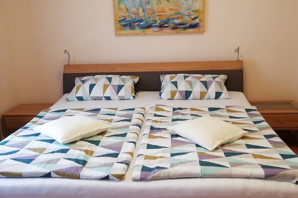 Ganze Wohnung, Neue, ruhige, kl. Fewo für 2 keine Haustiere- Nichtraucher/ in Wehlen (Rheinland-Pfalz), Bernkastel-Kues