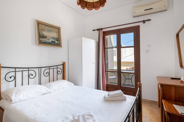 Gîte pour 2 personnes, avec Balcon et Jardin dans Andros - 2