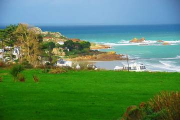 Superbe Vue Mer. Non mitoyenne. Petit nid d'amour, face à la mer