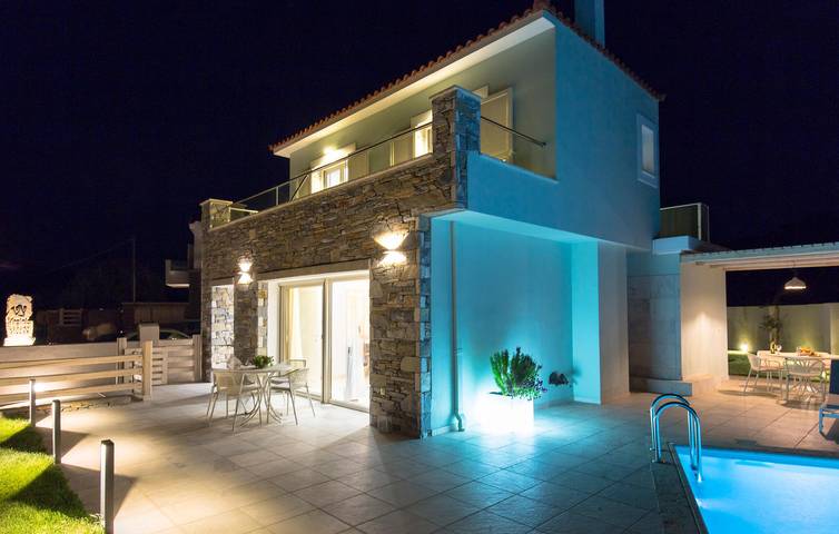 Ferienhaus für 9 Personen, mit Whirlpool und Terrasse sowie Garten und Pool - 1