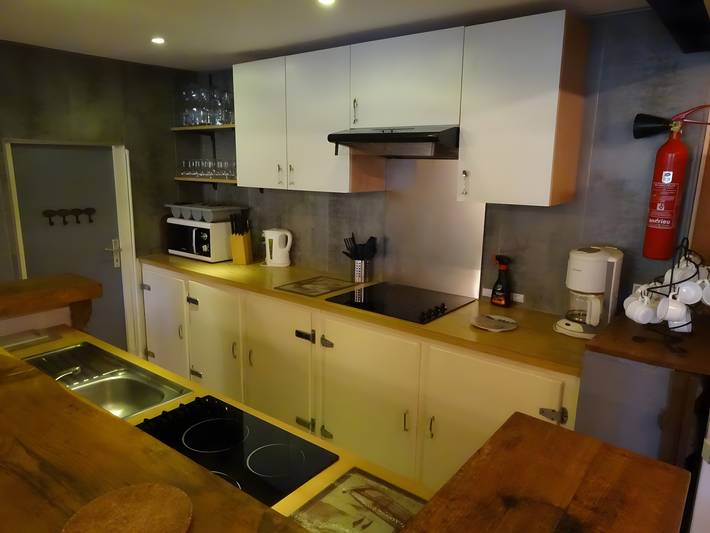 Großes Ferienhaus für 15 Personen in den Bergen – „Le Relais des Montagnes“ in Murol, Regionaler Naturpark Volcans d'Auvergne