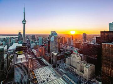 Hôtel pour 4 personnes, avec bassin pour enfant ainsi que piscine et sauna à Toronto