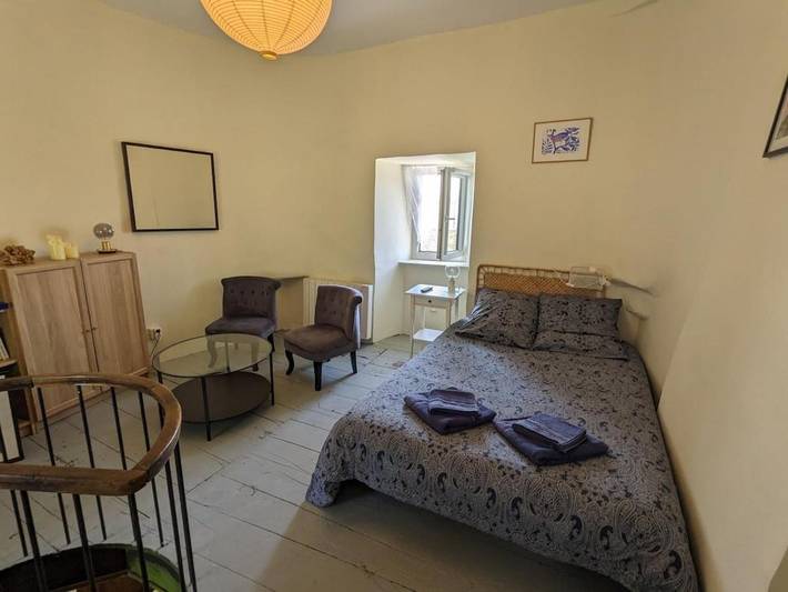 Location de vacances pour 2 personnes, avec vue et jardin, animaux acceptés à Saint-Germain-en-Coglès - 2