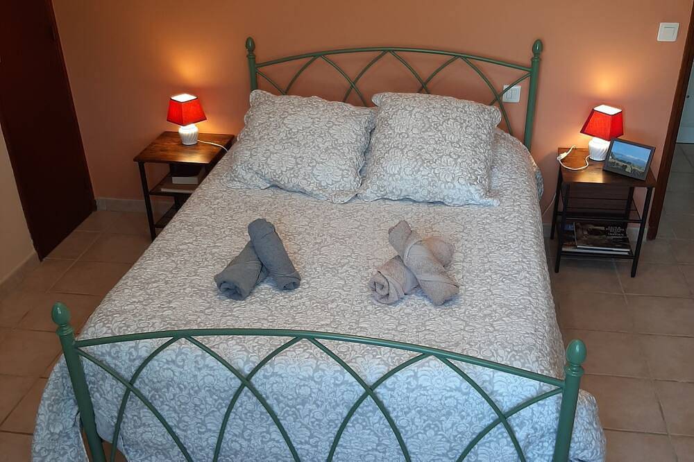 Geheel appartement, Gîte les Lauriers-Roses in Mormoiron, Parc naturel régional du Mont-Ventoux