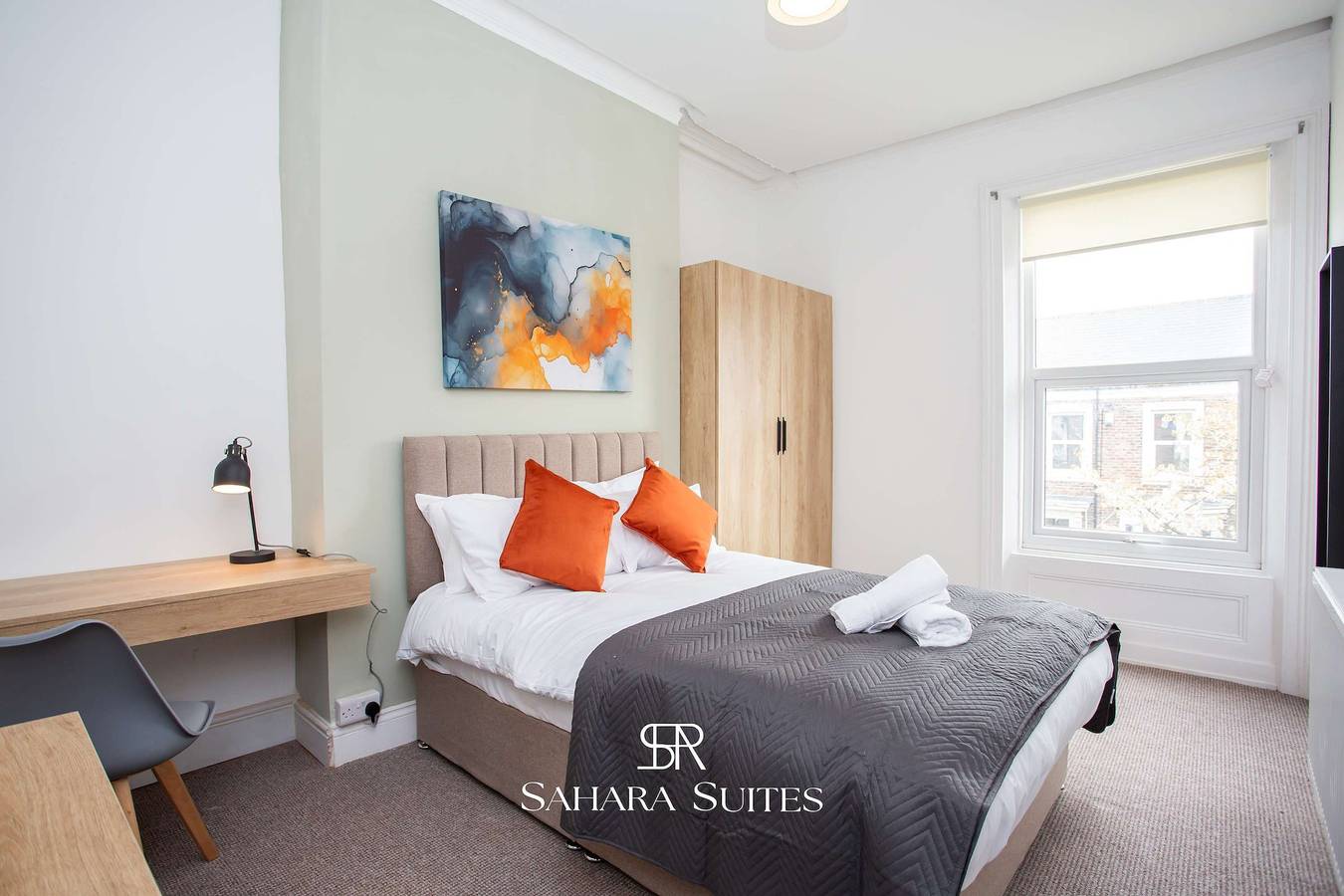 6Br Ensuite Sunderland   Contractors   Parking in Sunderland