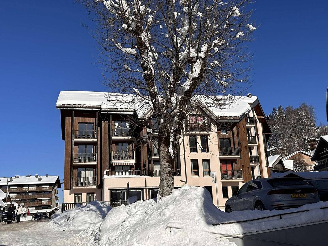 Estudio entero, Estudio para 4 pers, a 450 m de las pistas y cerca de tiendas in Les Carroz, Arâches-la-Frasse