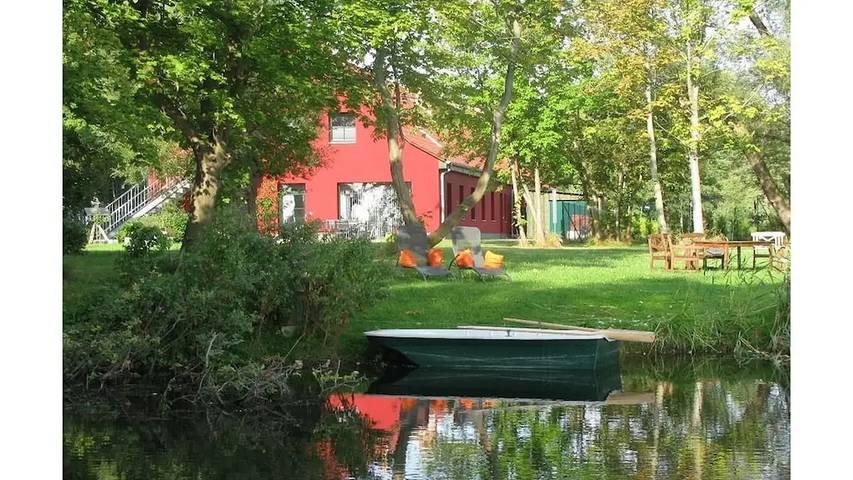 Ferienhaus für 4 Personen, mit Terrasse und Garten in Saal