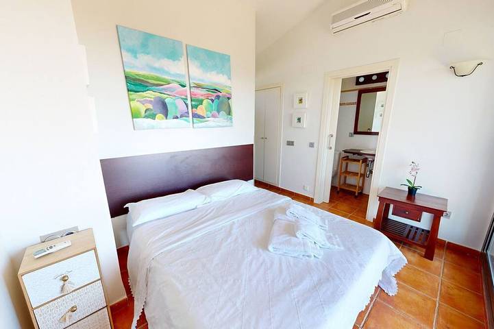Chalet für 9 Personen, mit Garten und Whirlpool sowie Balkon und Pool, mit Haustier an der Costa Dorada - 3