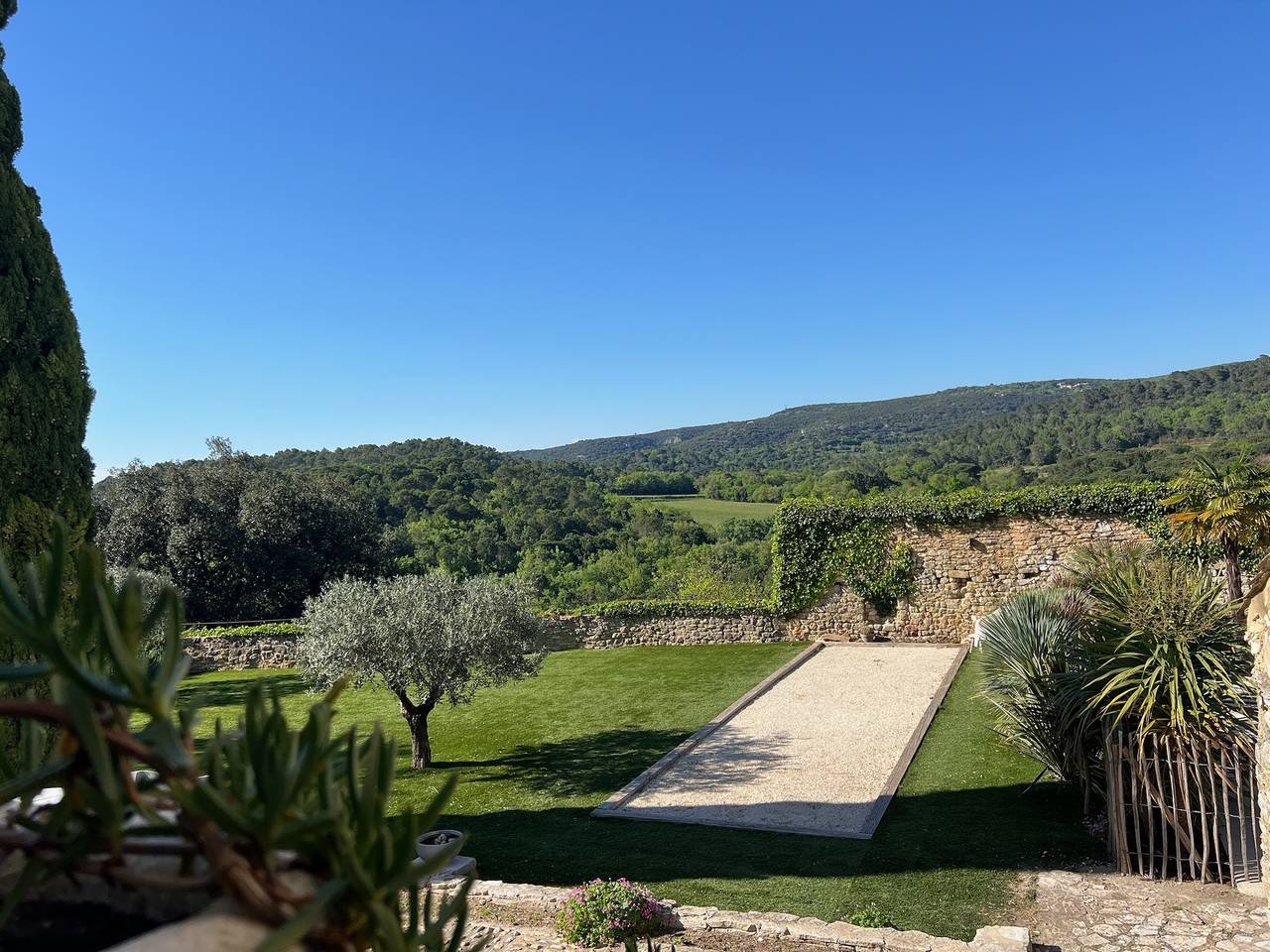 Maison Olivier in Cornillon, Région de Nîmes