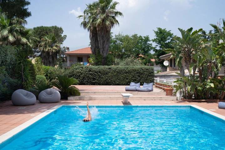 Location de vacances pour 5 personnes, avec jardin et piscine à Mascalucia - 2