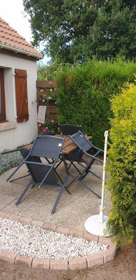 Gîte pour 4 personnes, avec vue et jardin, animaux acceptés à Charenton-du-Cher - 3