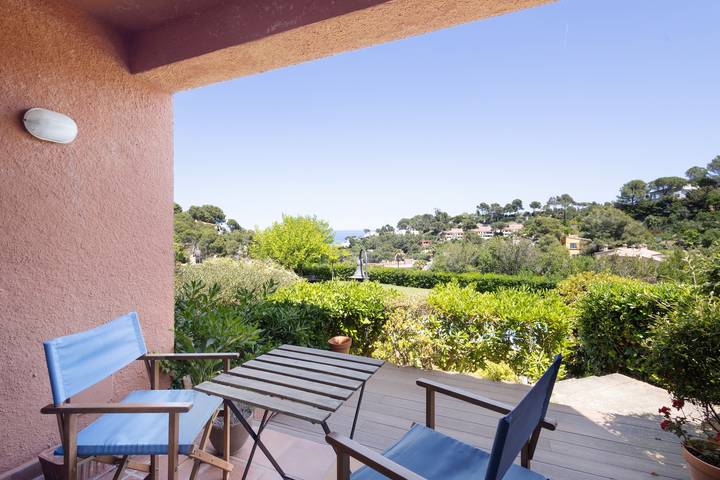 Casa adosada con vistas al mar y piscina comunitaria. in Begur, Costa Brava