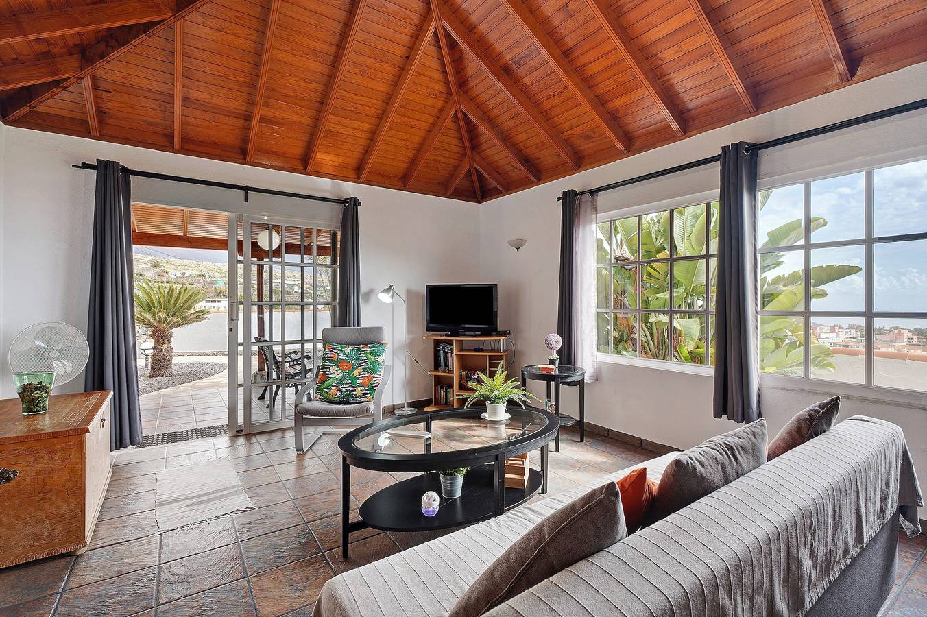 Casa de vacaciones 'Casa Óscar' con vistas a la montaña, piscina privada y Wi-Fi in Retamar (Islas Canarias), Los Llanos de Aridane