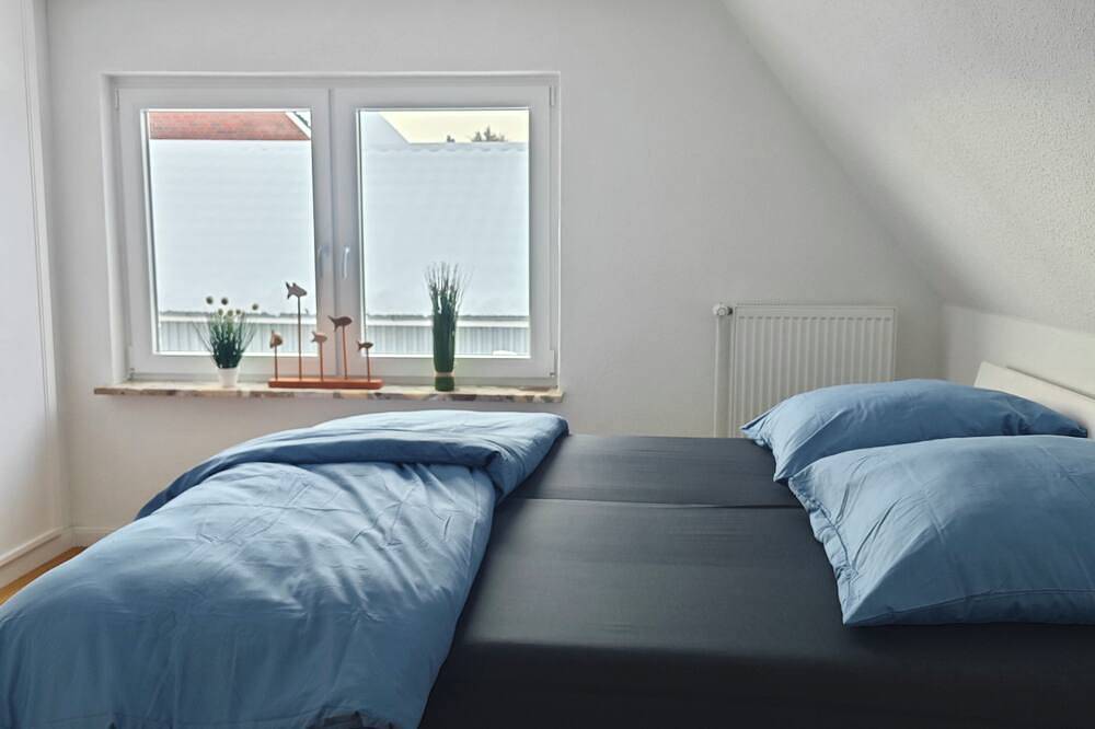 Neu! Ferienhaus am Elbdeich mit großem Garten & eigenem Wasserzugang in Wischhafen, Cuxland
