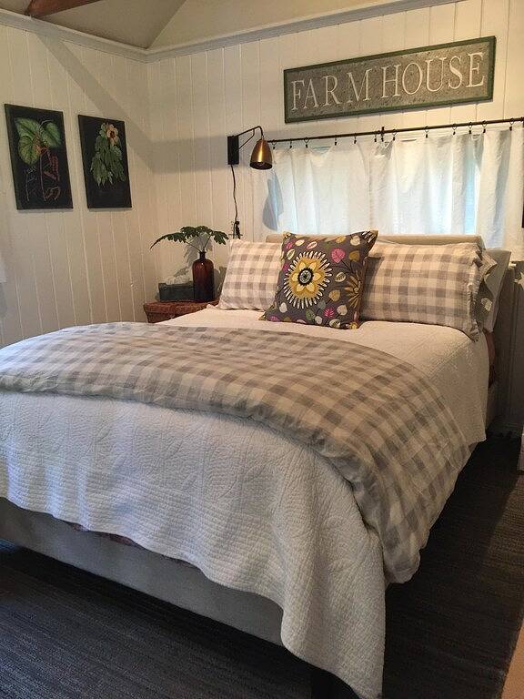 Romantische erfrischende 1890er Cottage Uptown Eureka Springs Wochentag Specials! in Eureka Springs, Carroll County (AR)