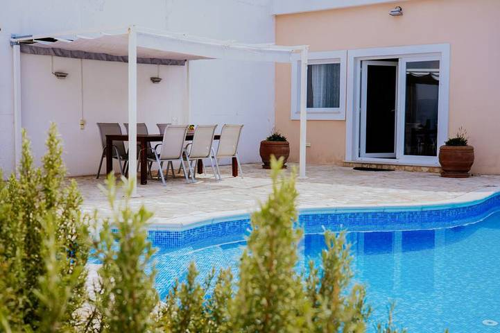 Ferienhaus für 10 Personen, mit Garten und Terrasse in Split