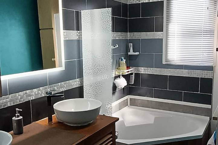 Location de vacances pour 6 personnes, avec jardin à Mios - 4