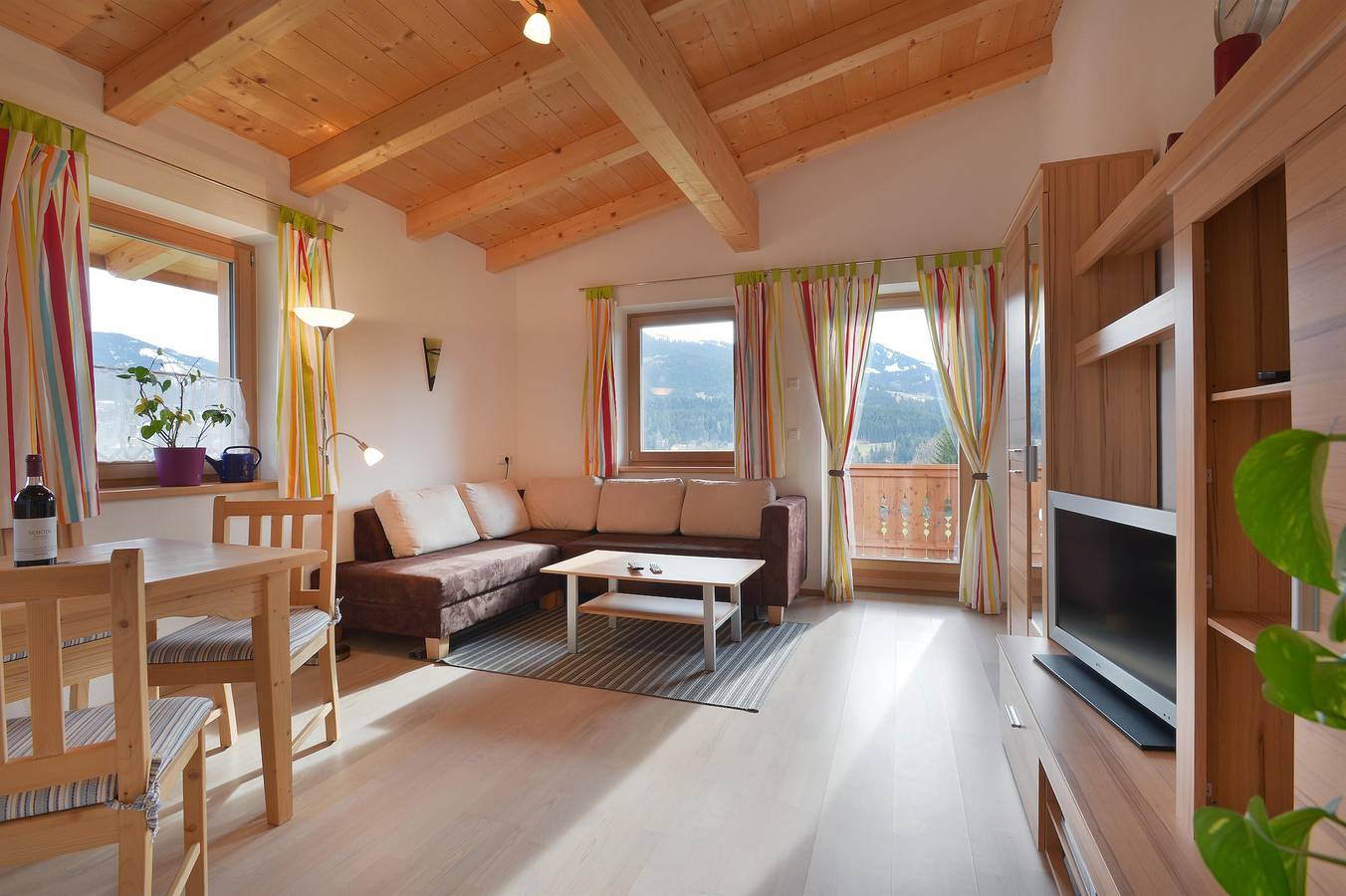 Ganze Ferienwohnung, Appartement "Leo" in Ellmau, Kitzbüheler Alpen
