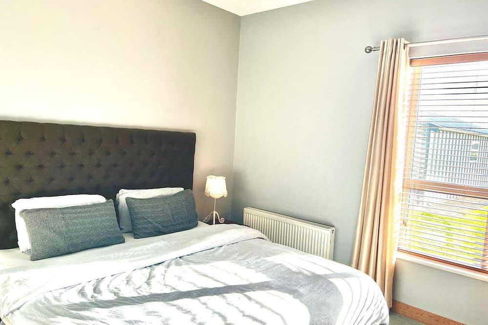 Luxury five-star accommodation with sea views on the Wild Atlantic Way, Ireland. in Donegal, County Donegal
