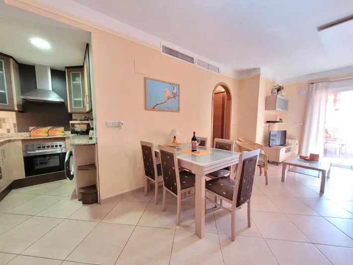 Ferienwohnung für 2 Personen, mit Ausblick und Balkon sowie Pool - 1