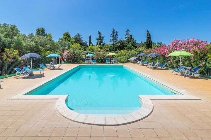 Ferienhaus für 4 Personen, mit Garten in Cecina, Italienische Riviera