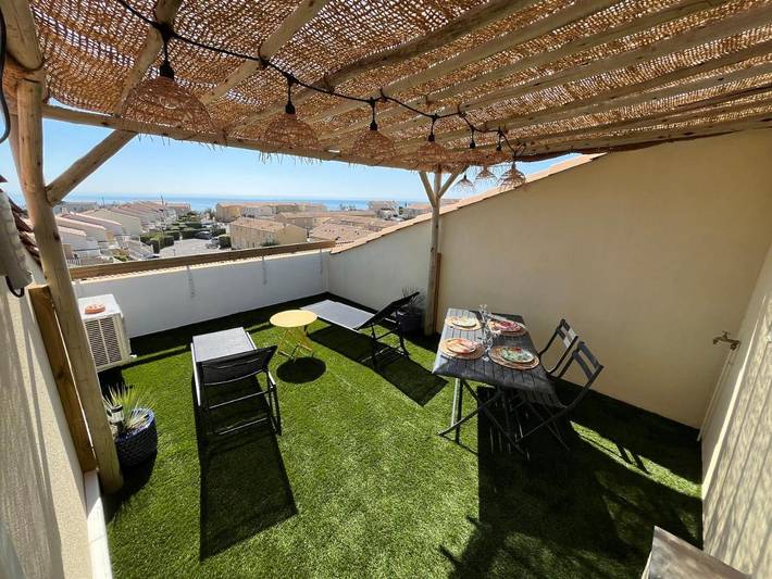 Gîte pour 4 personnes, avec piscine ainsi que vue et terrasse, animaux acceptés dans Plage des Aresquiers - 3