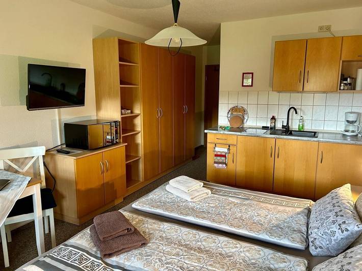 Ferienwohnung für 2 Personen, mit Sauna und Garten sowie Ausblick und Terrasse in Lengenfeld - 3