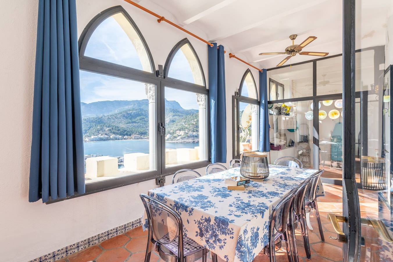 Ganze Wohnung, Ferienwohnung 'Petit Palau' mit Meerblick, privater Terrasse und Wlan in Port de Sóller, Sóller