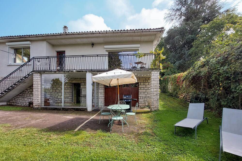 Schönes Haus in Confolens mit Wlan in Confolens, Charente