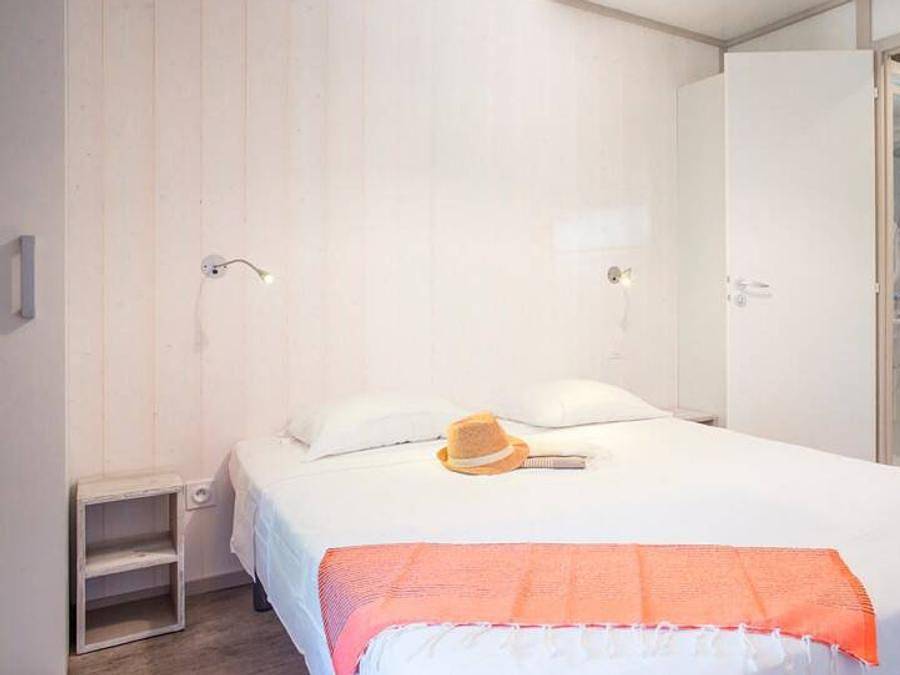 Camping Arinella Bianca - Casa mobile 8 persone - Mobil-home | Ultimate | 3 Camere da letto | 6/8 Pers. | Terrazza rialzata | 2 bagni | Aria condizionata. in Marina d'Oru, Ghisonaccia