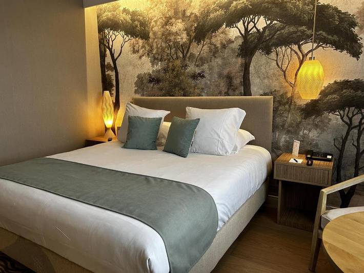 Hôtel pour 2 personnes, avec Terrasse ainsi que Piscine et Sauna à La Tour-de-Salvagny