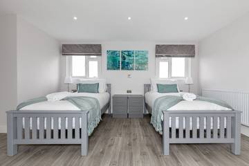 Apartment for 6 People in Reading, North Wessex Downs, Photo 2