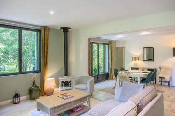 Cottage pour 4 personnes, avec vue ainsi que vue sur le lac et jardin dans Saint-Hilaire-Saint-Mesmin