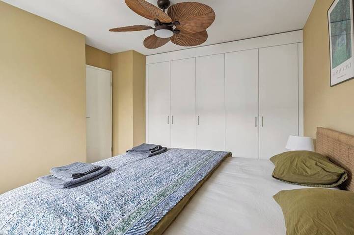 Appartement entier, Modern Apartment in the Heart of Oerlikon (201-16) in Zürich 50 Oerlikon, Zurich