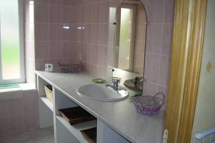 Agriturismo pour 6 personnes, avec jardin dans Allier - 4