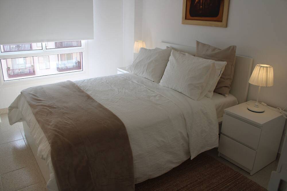 Entire apartment, Apartment with spectacular terrace overlooking the sea in Los Cancajos, La Palma South