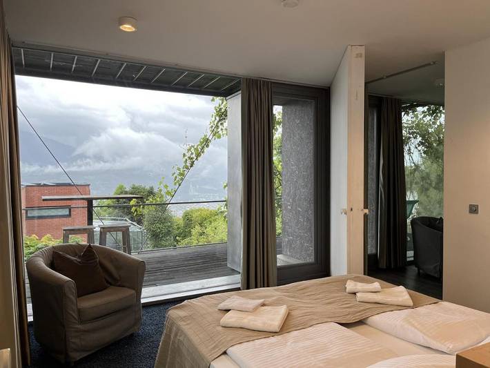 Ferienhaus für 10 Personen, mit Balkon und Terrasse sowie Garten und Ausblick in Innsbruck