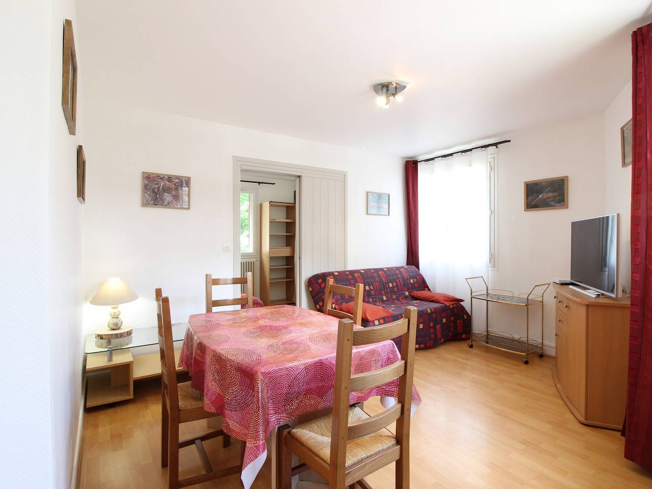 Apartamento entero, Mont-Dore: Encantador T2 en Planta Baja, Se Admiten Mascotas in Mont-Dore, Parque Natural Regional Volcans d'Auvergne