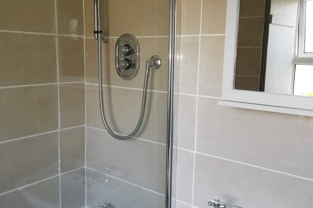 Traditional Failte Ireland 2025 Rustic Stone Cottage With Private River Fishing. in Connemara