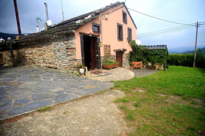 Casa rural para 2 personas, con Terraza además de Jardín y Vistas en Pesoz - 3