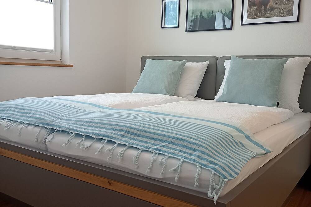 Ganze Wohnung, Moderne Ferienwohnung am Ortsrand mit direkter Nähe zur Natur in Täferrot, Erlebnisregion Ostalb region