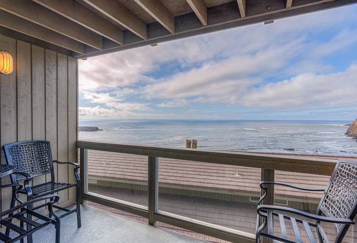 Hotel for 3 people, with ocean view and pool as well as balcony and sauna, with pets - 1