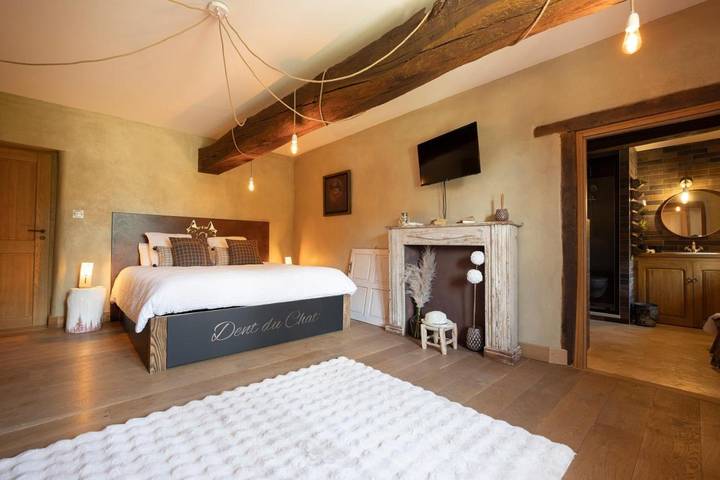 Chambre d’hôte pour 4 personnes, avec piscine ainsi que jacuzzi et jardin dans l' Isère - 2